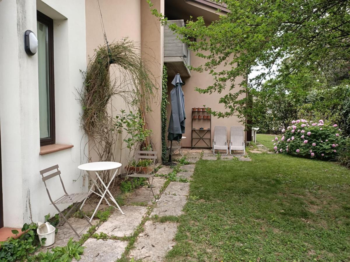 トレヴィーゾLa Casa Dei Tigliアパートメント エクステリア 写真